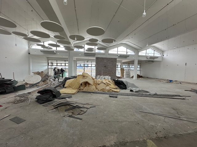 To Let commercial Property for Rent in Maitland Western Cape